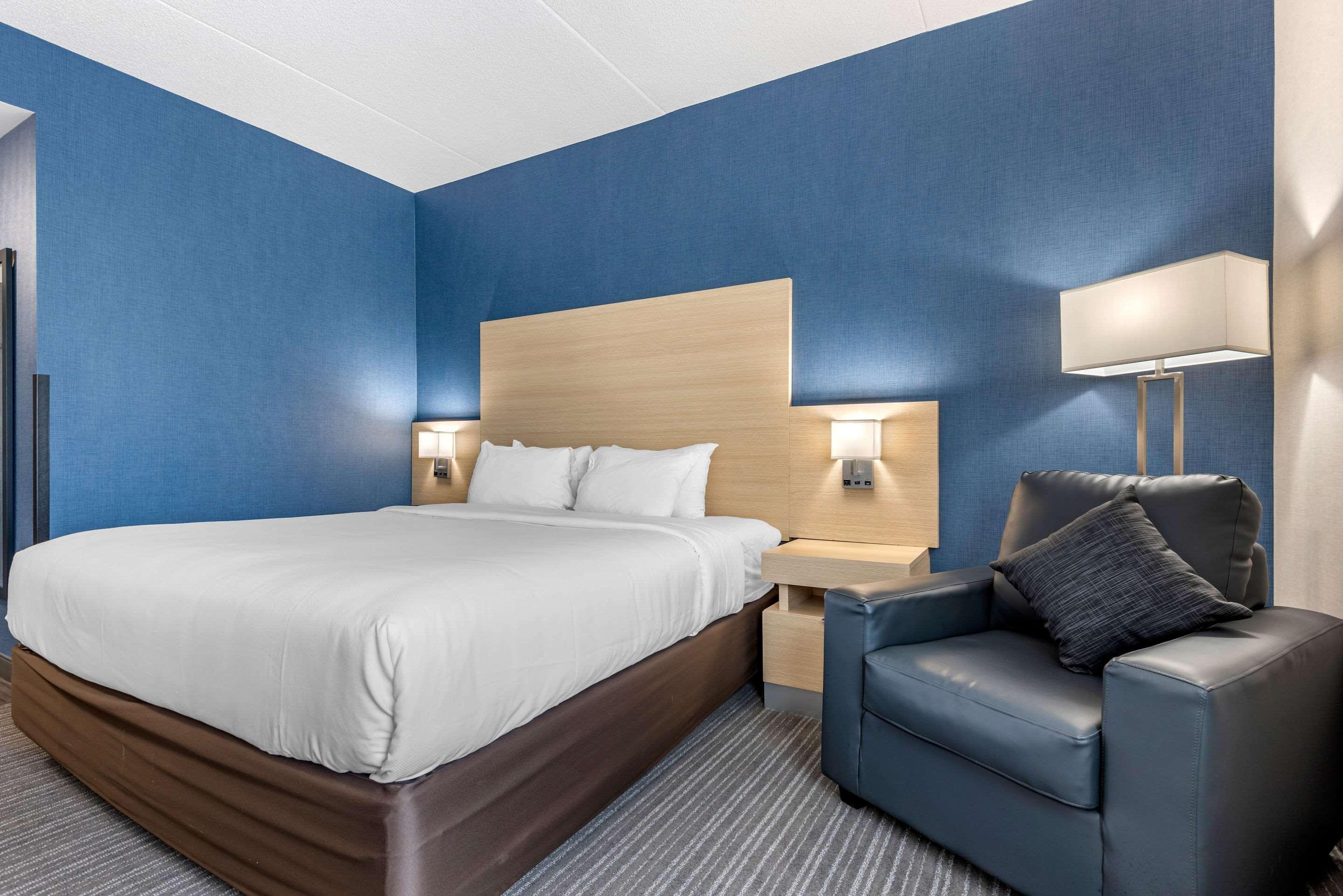 Quality Inn & Suites Oakville Esterno foto