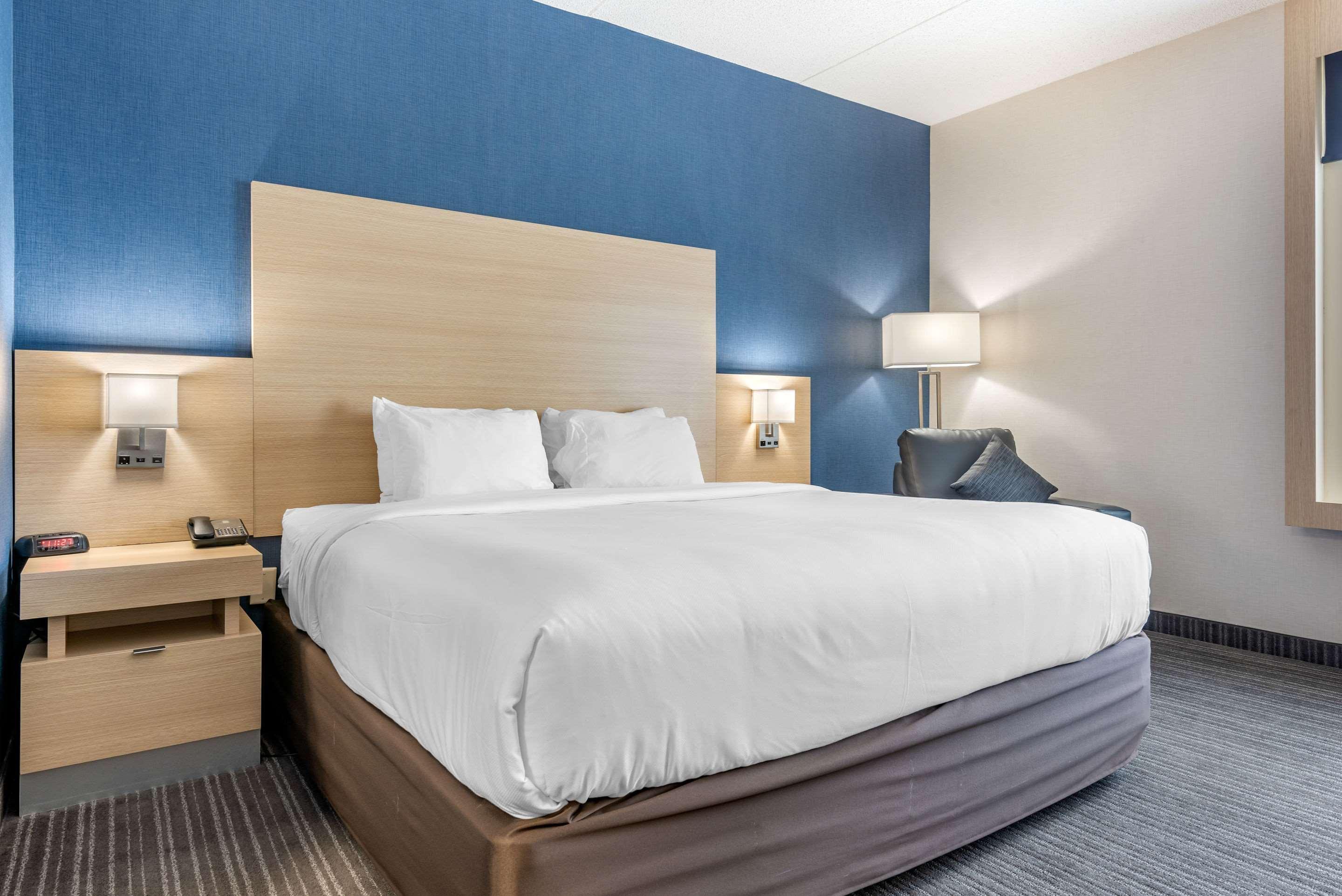 Quality Inn & Suites Oakville Esterno foto