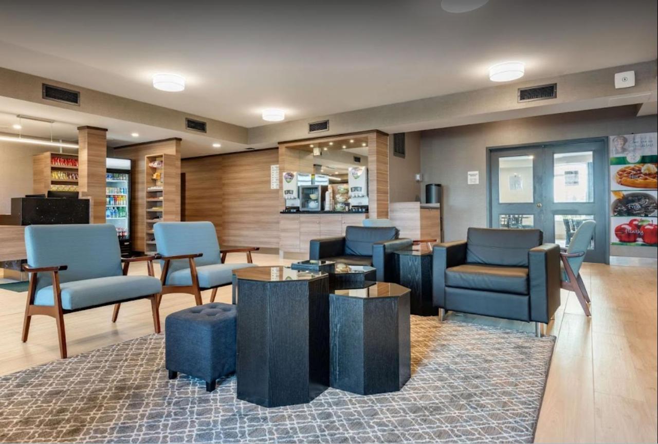 Quality Inn & Suites Oakville Esterno foto