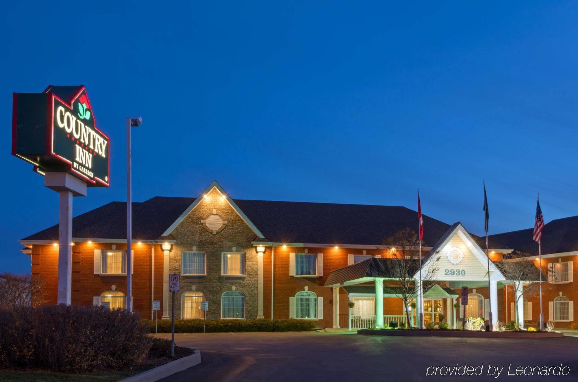 Quality Inn & Suites Oakville Esterno foto