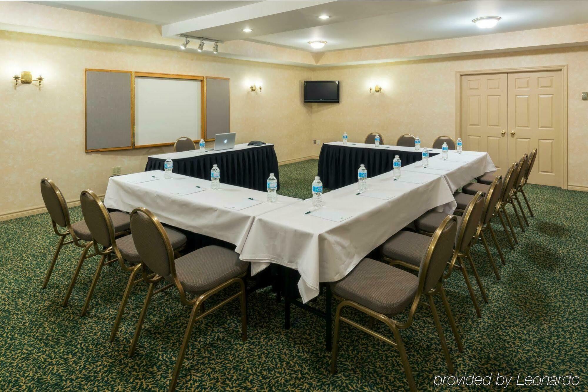 Quality Inn & Suites Oakville Esterno foto